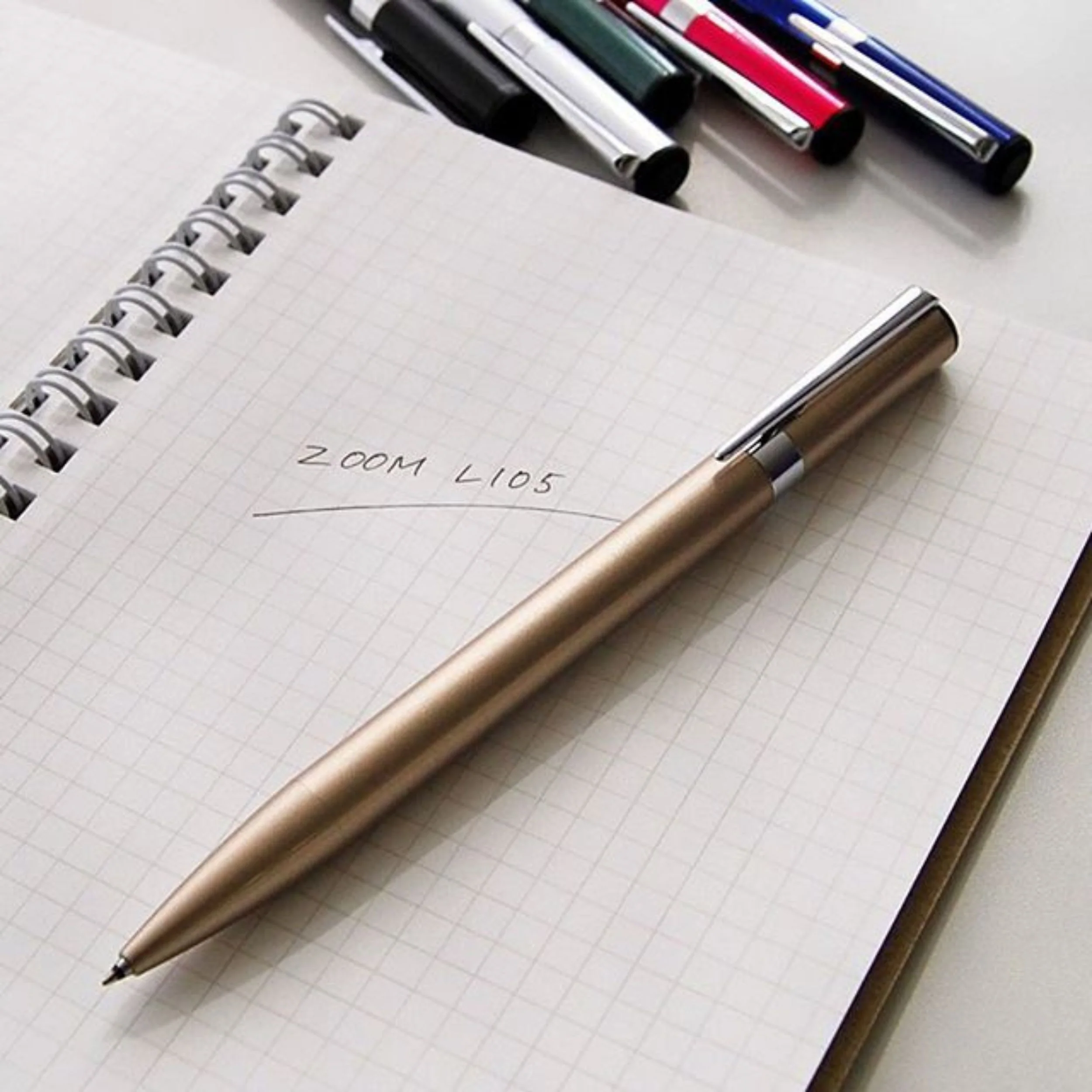 Tombow Zoom L105 Ballpoint Pen 0.5mm - Silver - Image 5